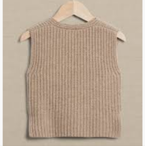 CASHMERE SWEATER VEST - Picture 6 of 7